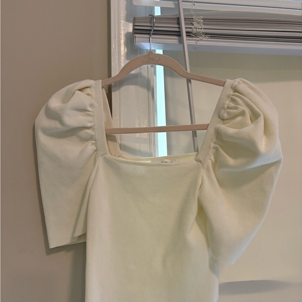 Vestique Ivory Knit Top